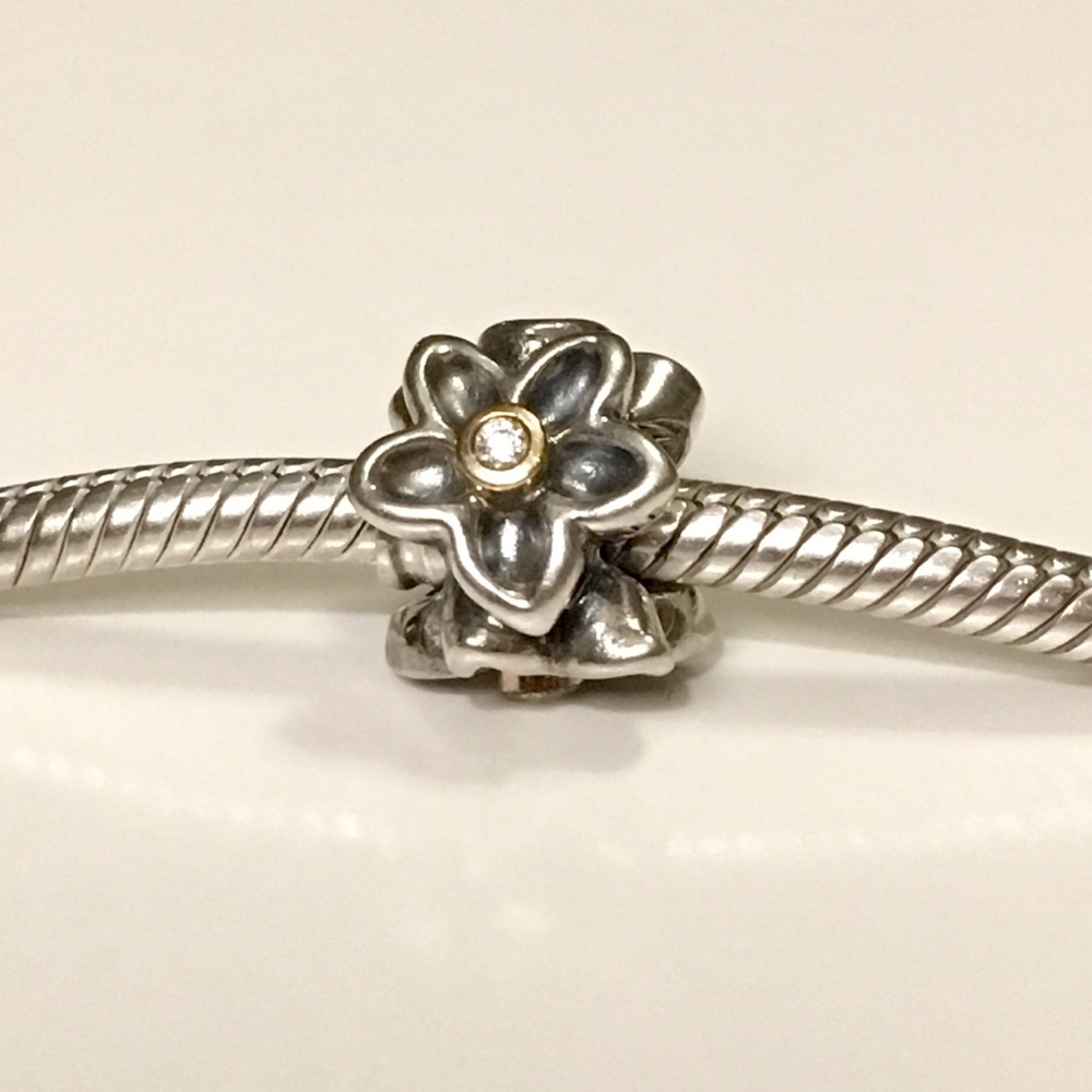 Flower pandora charm